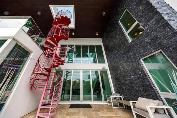 $60,000 | 300 Royal Plaza Drive, Fort Lauderdale, FL 33301