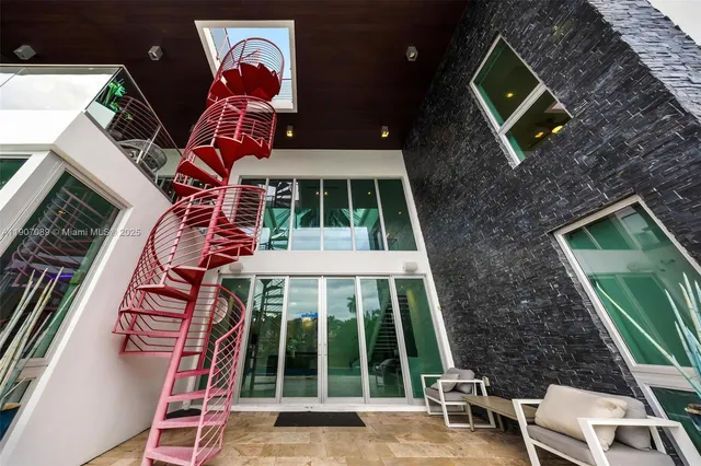 $60,000 | 300 Royal Plaza Drive, Fort Lauderdale, FL 33301