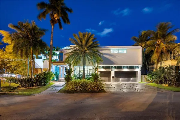 $60,000 | 300 Royal Plaza Drive, Fort Lauderdale, FL 33301