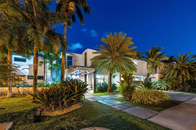 $60,000 | 300 Royal Plaza Drive, Fort Lauderdale, FL 33301