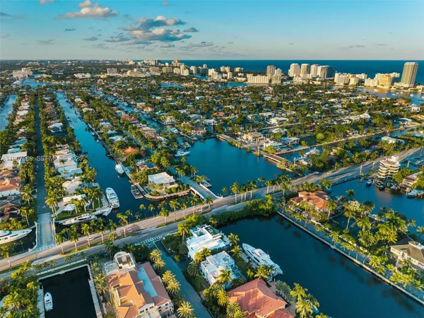 $60,000 | 300 Royal Plaza Drive, Fort Lauderdale, FL 33301