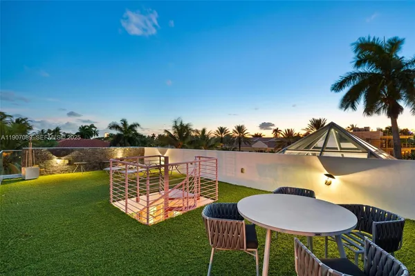 $60,000 | 300 Royal Plaza Drive, Fort Lauderdale, FL 33301