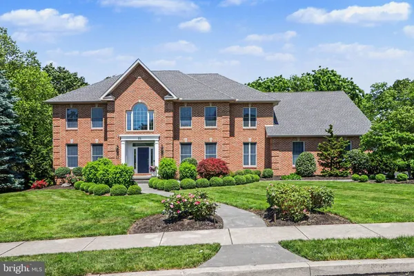 $899,900 | 23 Emlyn Lane, Mechanicsburg, PA 17055