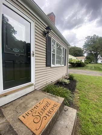 108 Prouty Street Springfield, MA 01119 - Photo 2 of 28
