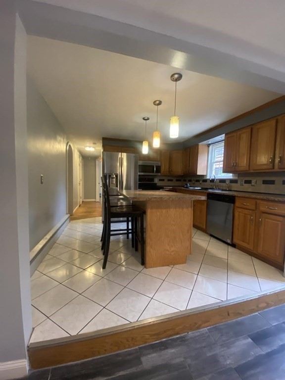 108 Prouty Street Springfield, MA 01119 - Photo 6 of 28