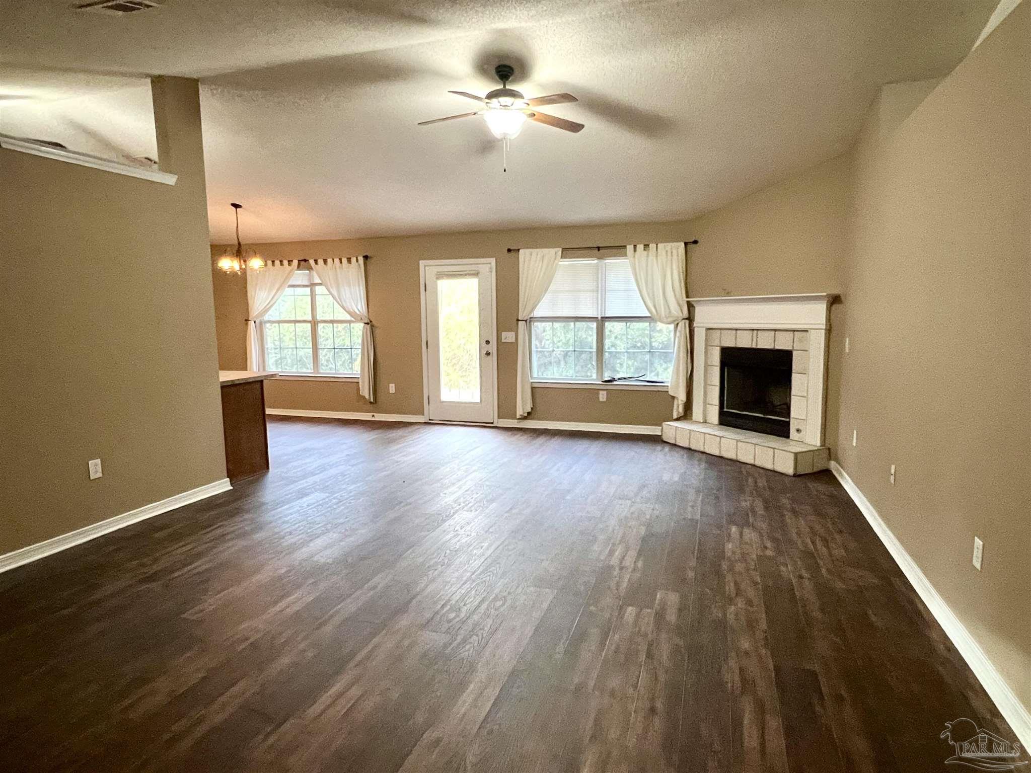 4830 Ribault Lane Milton, FL 32570 - Photo 3 of 23 Gallery Image 3