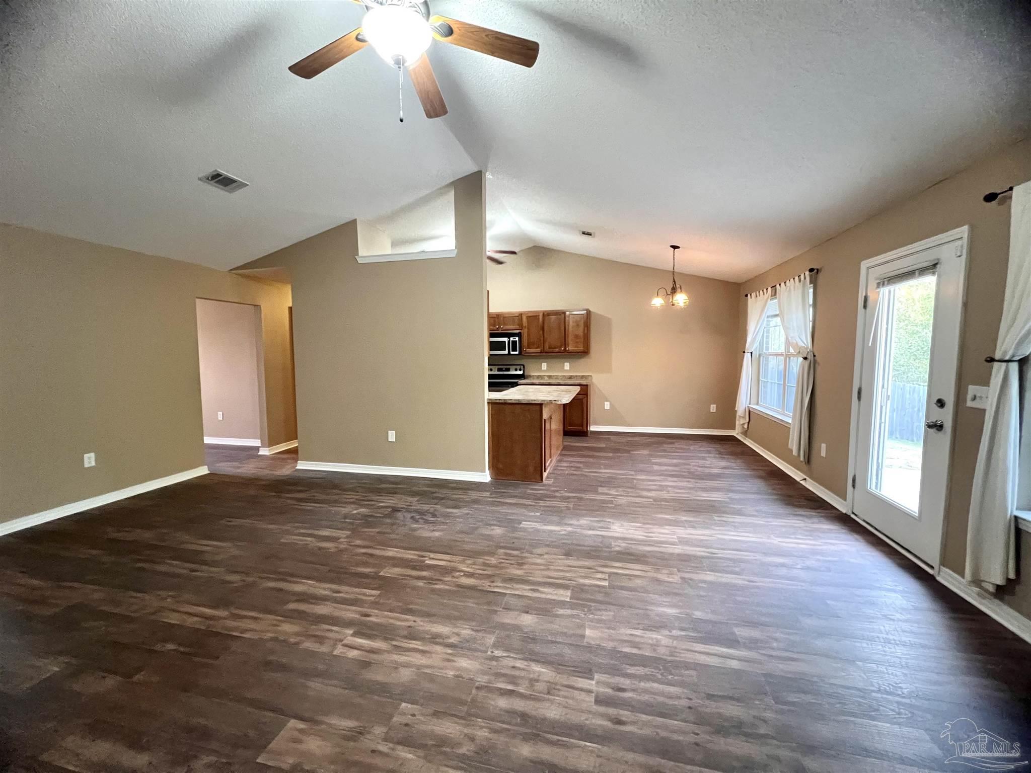 4830 Ribault Lane Milton, FL 32570 - Photo 10 of 23 Gallery Image 10