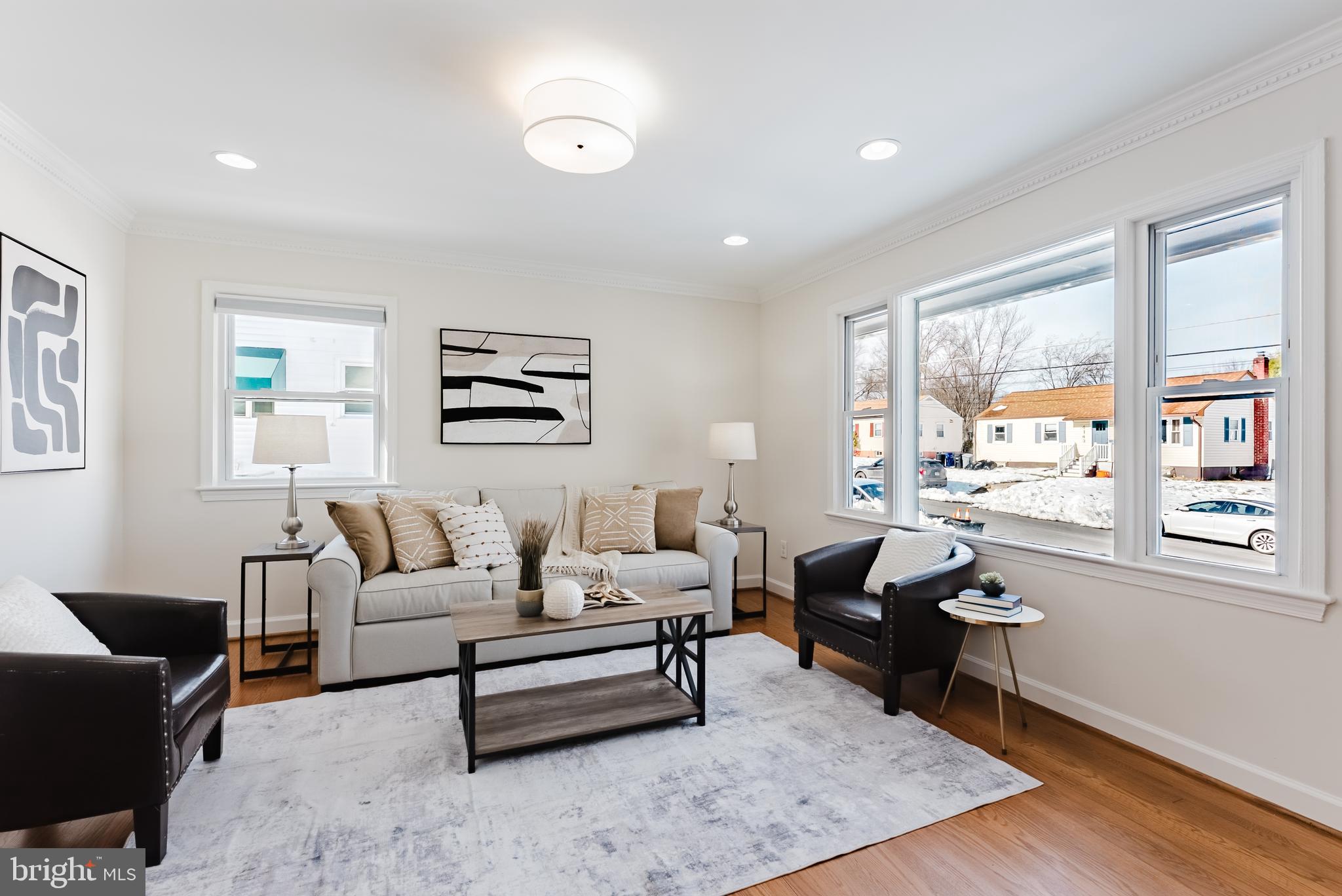 4148 Addison Road Fairfax, VA 22030 - Photo 3 of 43