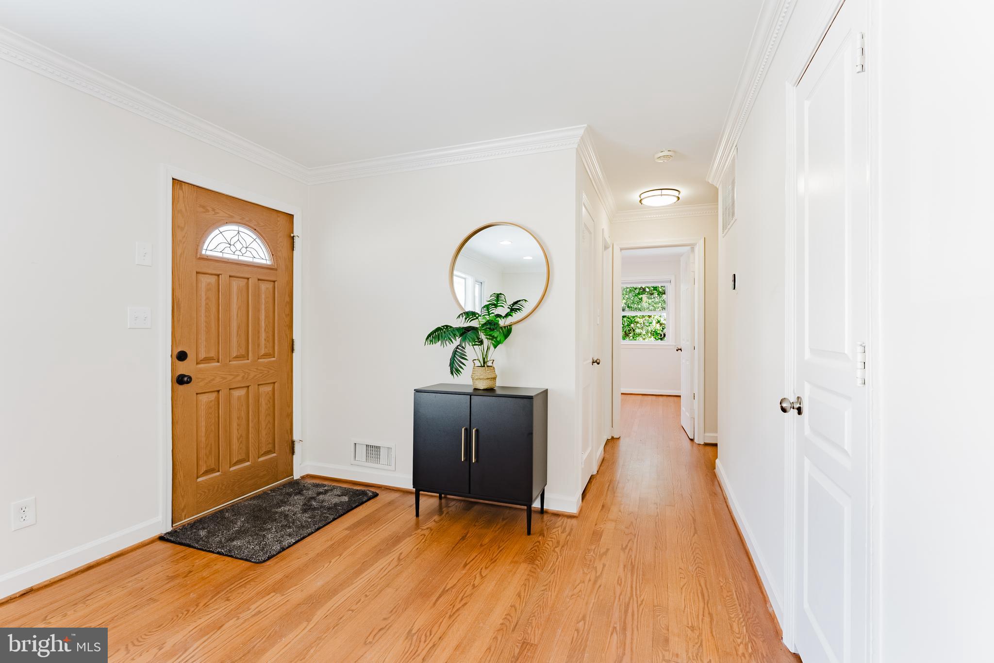 4148 Addison Road Fairfax, VA 22030 - Photo 8 of 43