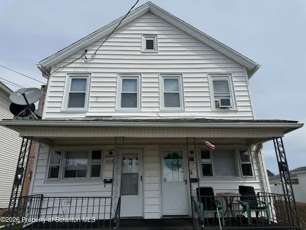$201,500 | 624-626 Warren Street, Blakely, PA 18452