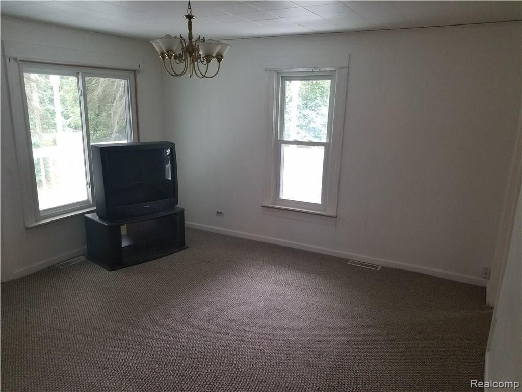 6546 Swartout Road Algonac, MI 48001 - Photo 9 of 19 20160729_154147.jpg