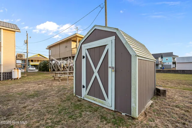 $829,900 | 1119 Carolina Beach Avenue North, Carolina Beach, NC 28428