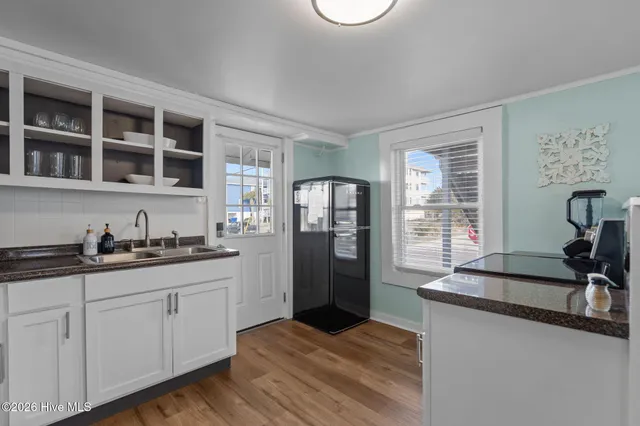 $829,900 | 1119 Carolina Beach Avenue North, Carolina Beach, NC 28428