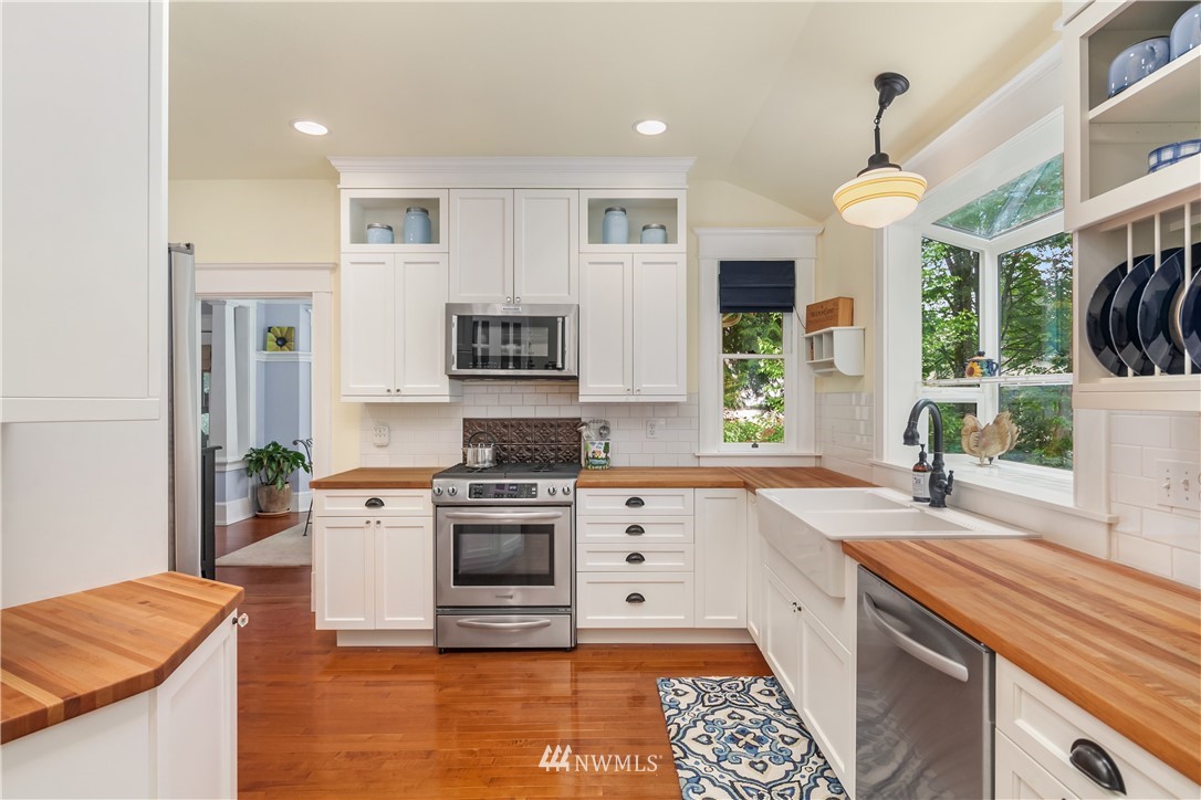 22510 Southeast Bain Road Maple Valley, WA 98038 - Photo 12 of 24