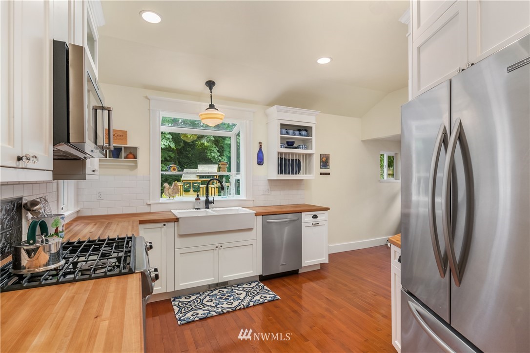 22510 Southeast Bain Road Maple Valley, WA 98038 - Photo 13 of 24