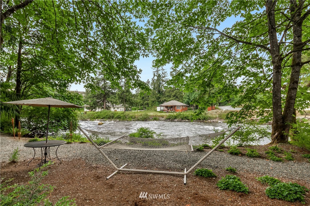 22510 Southeast Bain Road Maple Valley, WA 98038 - Photo 3 of 24