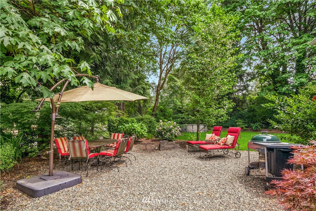 22510 Southeast Bain Road Maple Valley, WA 98038 - Photo 4 of 24