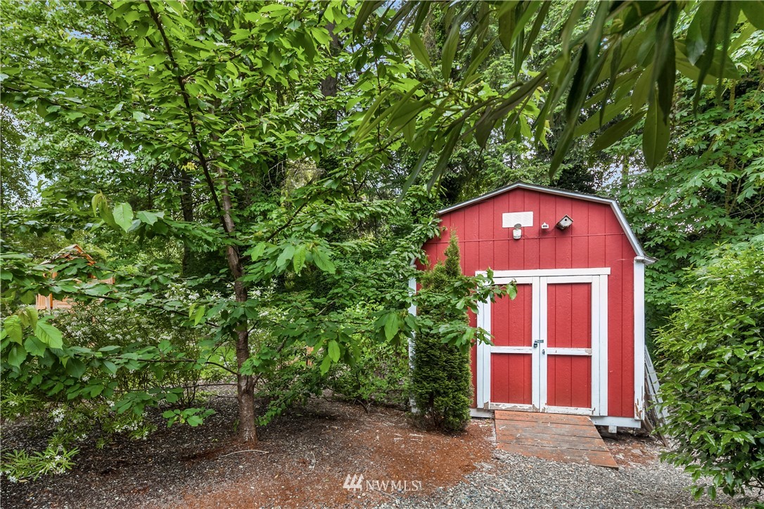 22510 Southeast Bain Road Maple Valley, WA 98038 - Photo 7 of 24