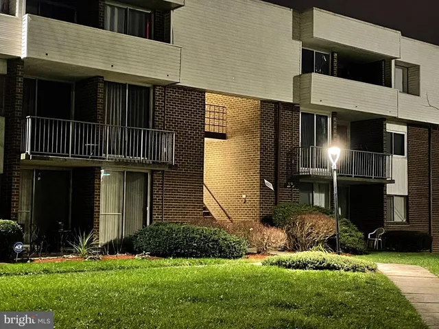 $2,475 | 10247 Prince Place, Unit 30201, Upper Marlboro, MD 20774