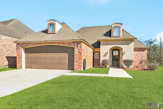 $275,000 | 12292 Dutchtown Villa Drive, Geismar, LA 70734