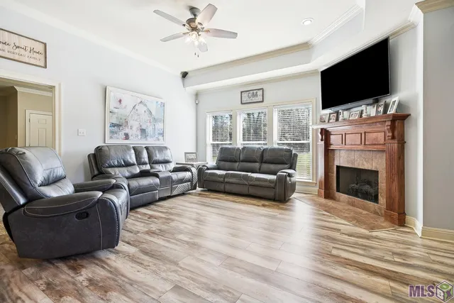 $275,000 | 12292 Dutchtown Villa Drive, Geismar, LA 70734