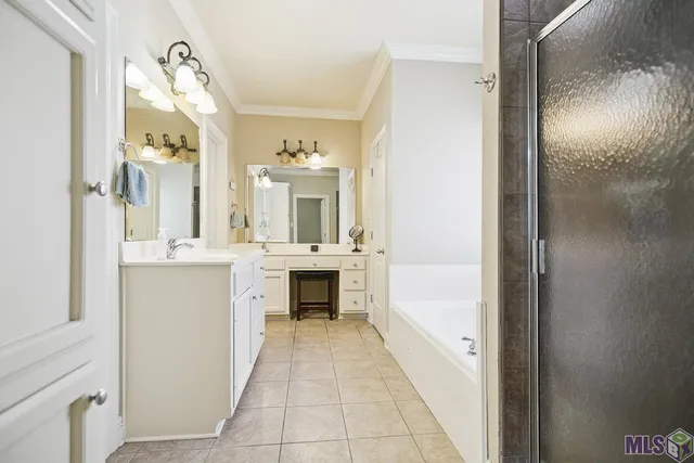 $275,000 | 12292 Dutchtown Villa Drive, Geismar, LA 70734