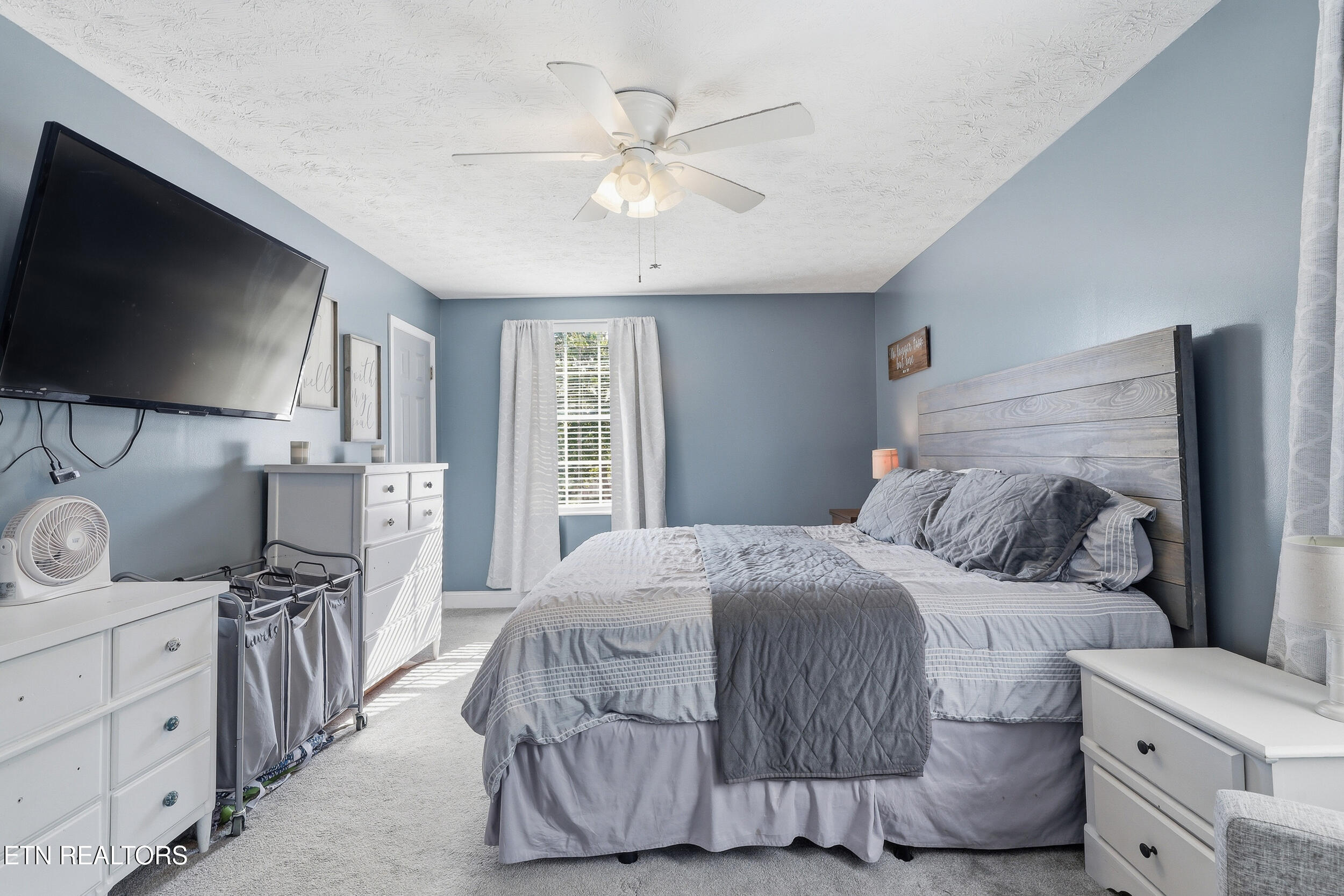 8258 Oak Terrace Lane Powell, TN 37849 - Photo 39 of 47 40_8258_oak_terrace_ln_0084