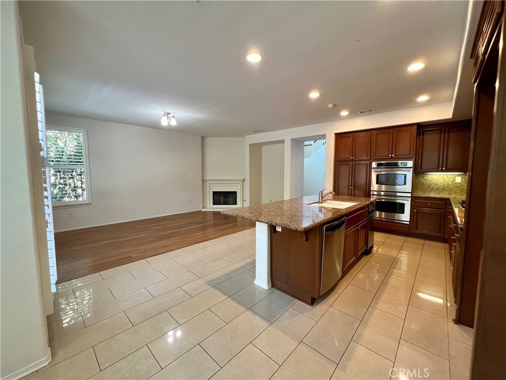 20619 Lugano Way Porter Ranch, CA 91326 - Photo 4 of 35