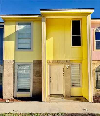 $114,995 | 6702 Everhart Road, Unit T 105, Corpus Christi, TX 78413