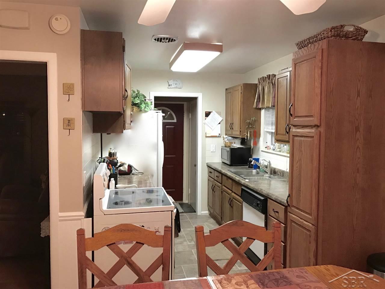 2470 Anderson Road Saginaw, MI 48603 - Photo 5 of 19 31312506-4.JPG