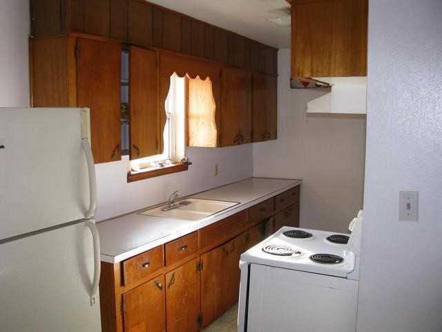 234 Putnam Street Evant, TX 76525 - Photo 4 of 13