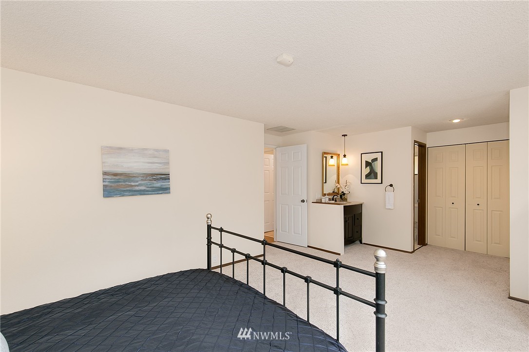 19209 90th Avenue Northeast Bothell, WA 98011 - Photo 14 of 25 Gallery Image 14