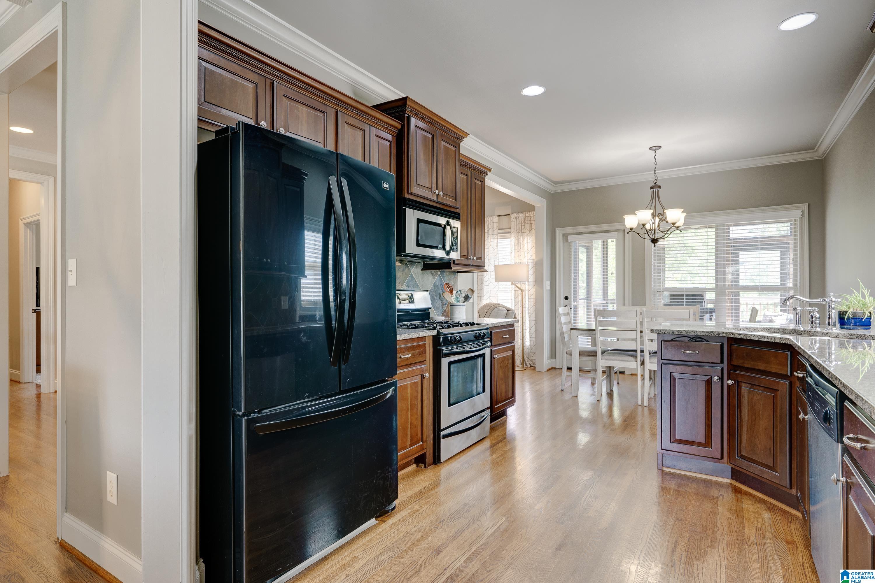 208 Kenniston Dale Pelham, AL 35124 - Photo 14 of 44
