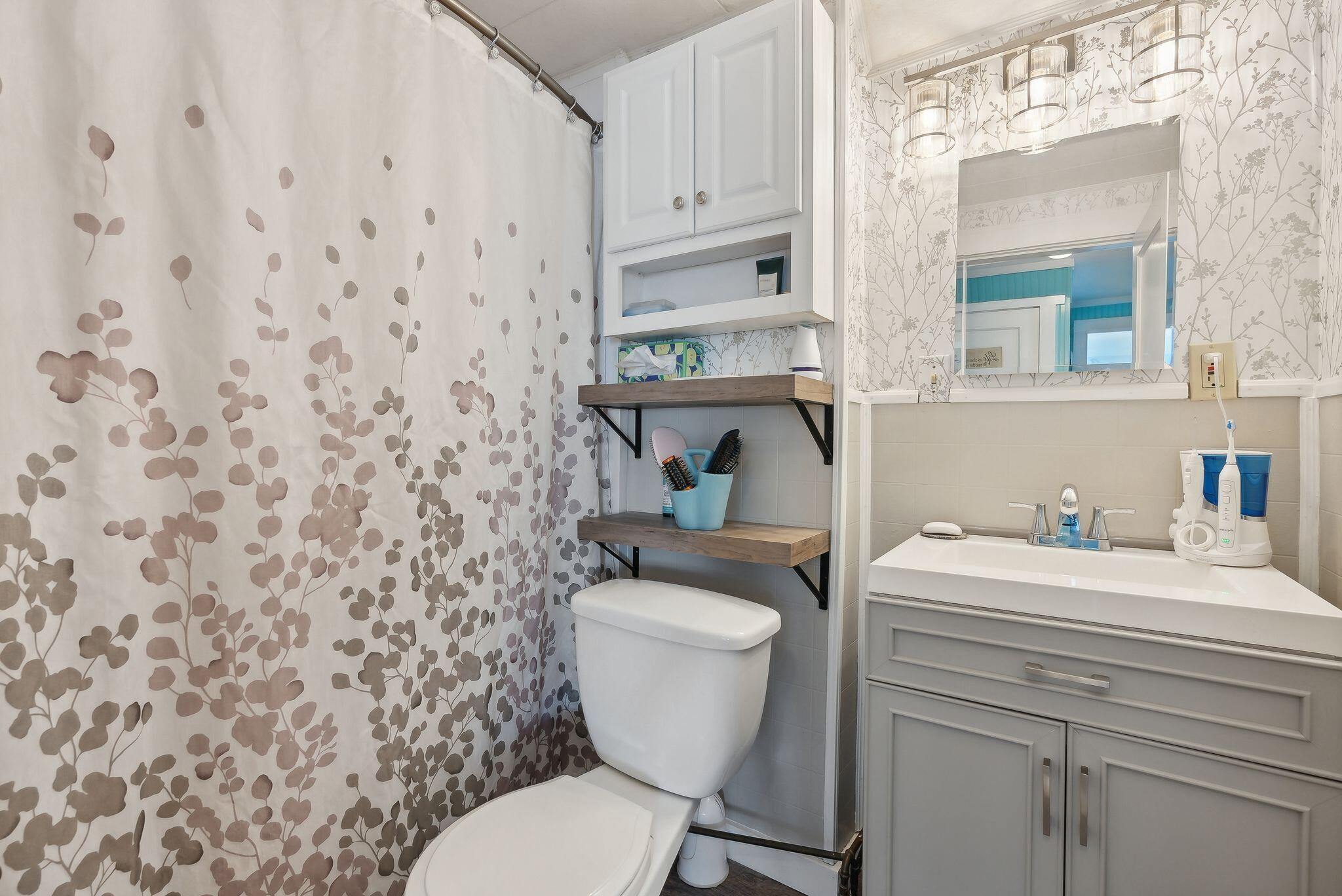 17 Andrews Road Bath, ME 04530 - Photo 18 of 42 Full bath