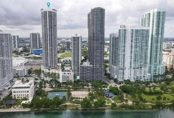 $2,100 | 1750 North Bayshore Drive, Unit 5008, Miami, FL 33132