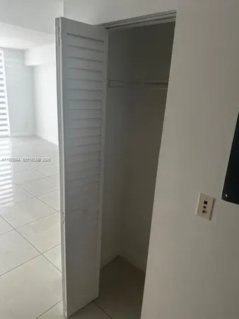 $2,100 | 1750 North Bayshore Drive, Unit 5008, Miami, FL 33132