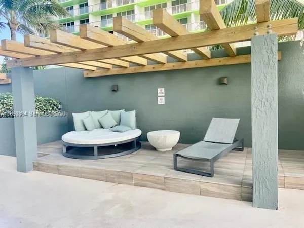 $2,100 | 1750 North Bayshore Drive, Unit 5008, Miami, FL 33132