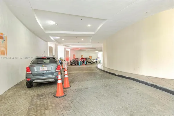 $2,100 | 1750 North Bayshore Drive, Unit 5008, Miami, FL 33132