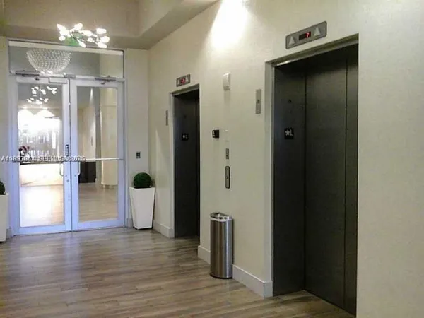 $2,100 | 1750 North Bayshore Drive, Unit 5008, Miami, FL 33132