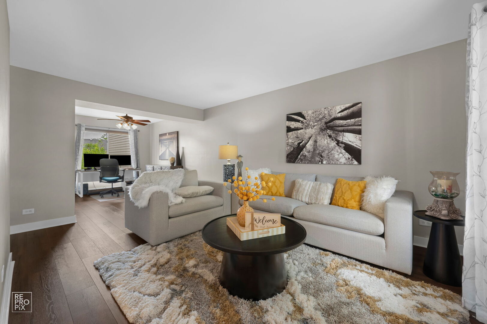 95 North Southport Road Mundelein, IL 60060 - Photo 5 of 26 a living room with furniture and a couch