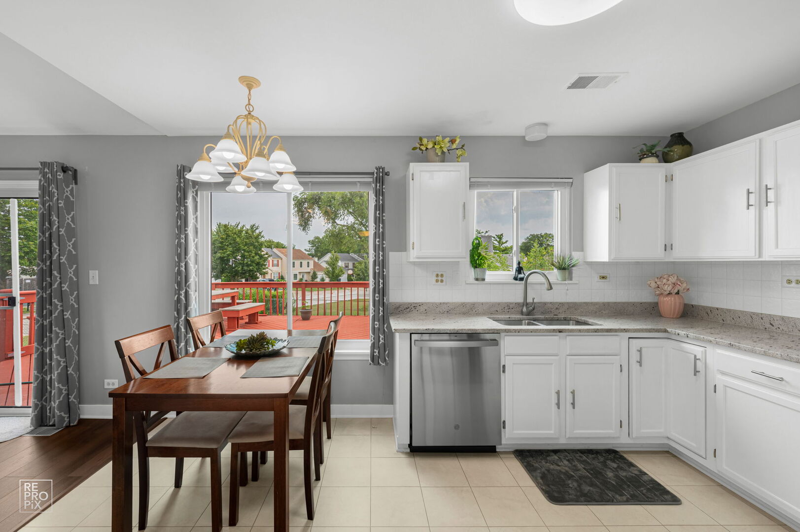95 North Southport Road Mundelein, IL 60060 - Photo 9 of 26 a kitchen with a table and chairs in it