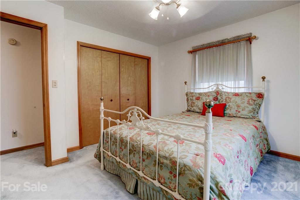 1307 W Road Hot Springs, NC 28743 - Photo 22 of 48 Gallery Image 22