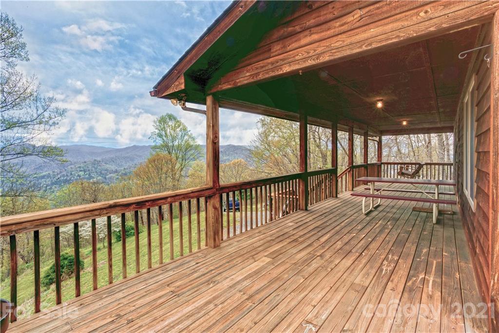1307 W Road Hot Springs, NC 28743 - Photo 9 of 48 Gallery Image 9