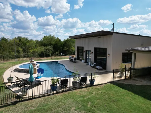 a view of outdoor space yard and patio