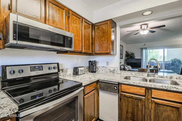 $3,200 | 7474 East Earll Drive, Unit 309, Scottsdale, AZ 85251