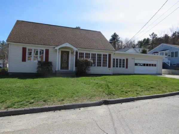 $165,000 | 31 Williamson Avenue, Berlin, NH 03570