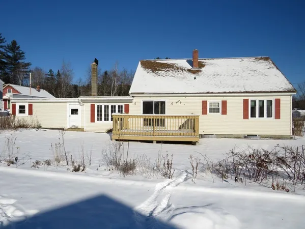 $165,000 | 31 Williamson Avenue, Berlin, NH 03570