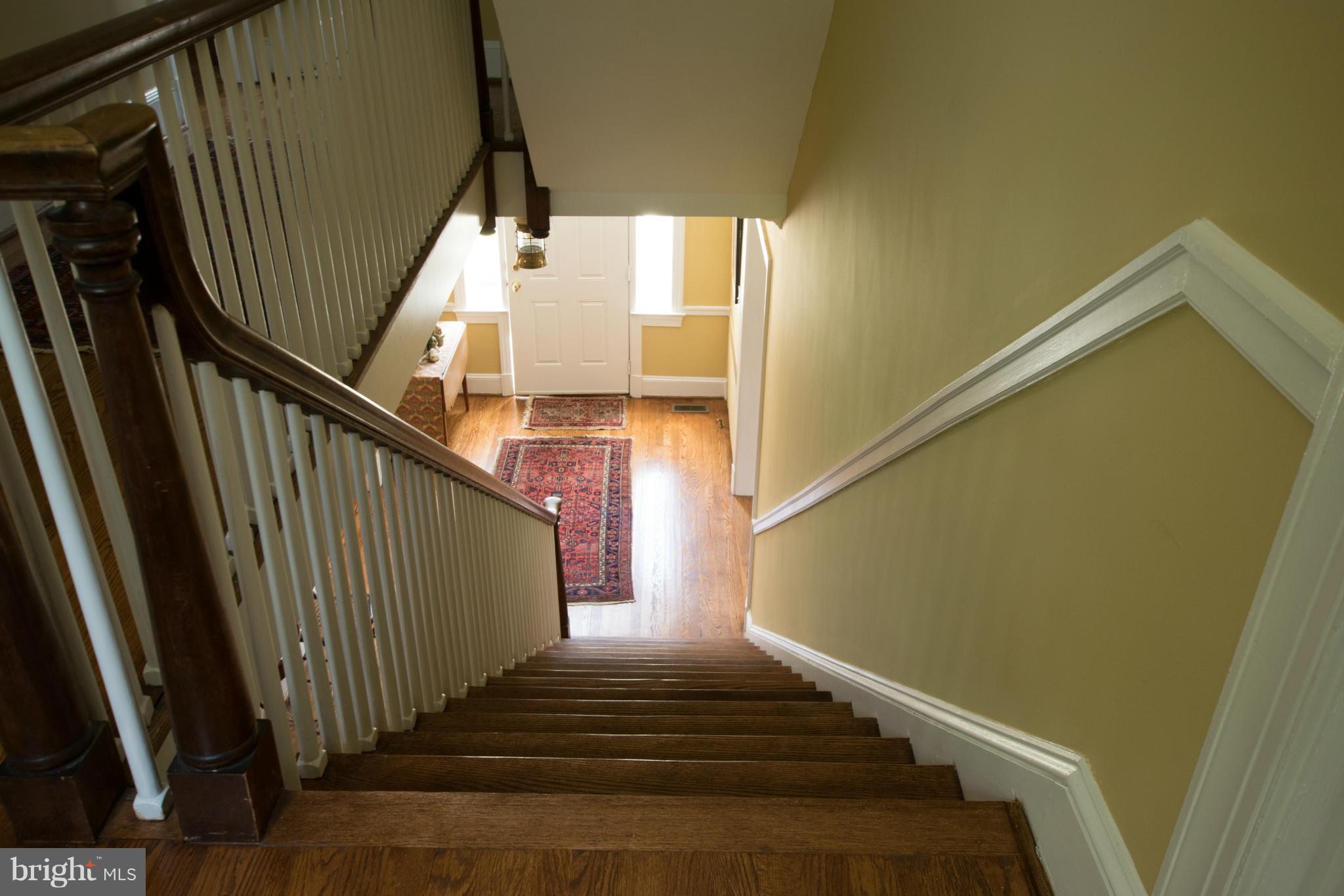 122 Midhurst Road Baltimore, MD 21212 - Photo 13 of 21 a view of entryway