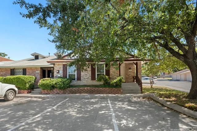 $209,900 | 5222 East Rolling Ridge Drive, San Antonio, TX 78228