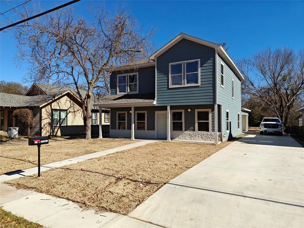 914 North Rockwall Street Terrell, TX 75160 - Photo 2 of 24